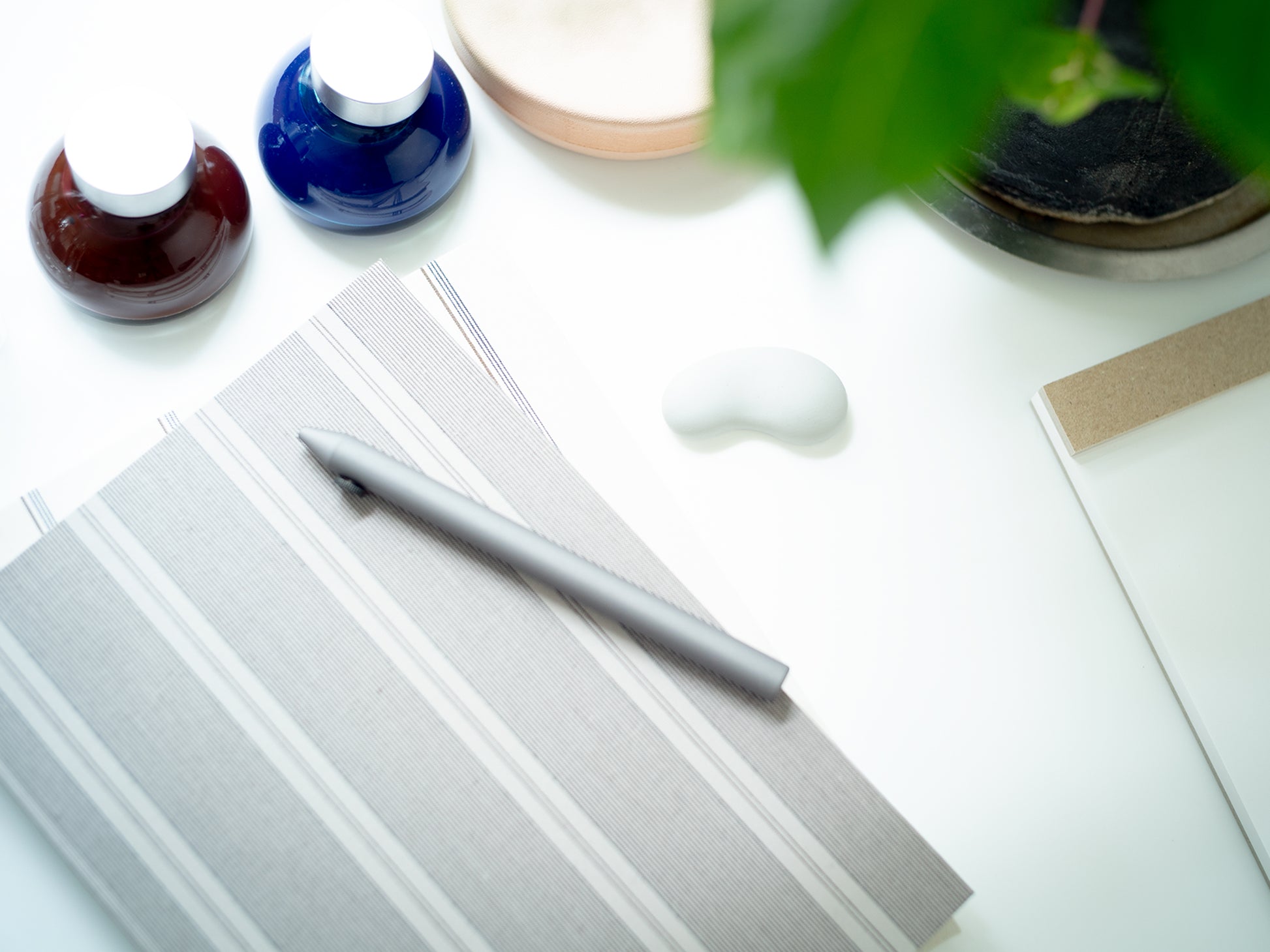 Kakimori Hasami Pen Rest - Karayaki size I lifestyle