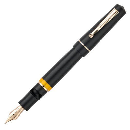 Delta Duna Fountain Pen - Matte Black - Made in Italy