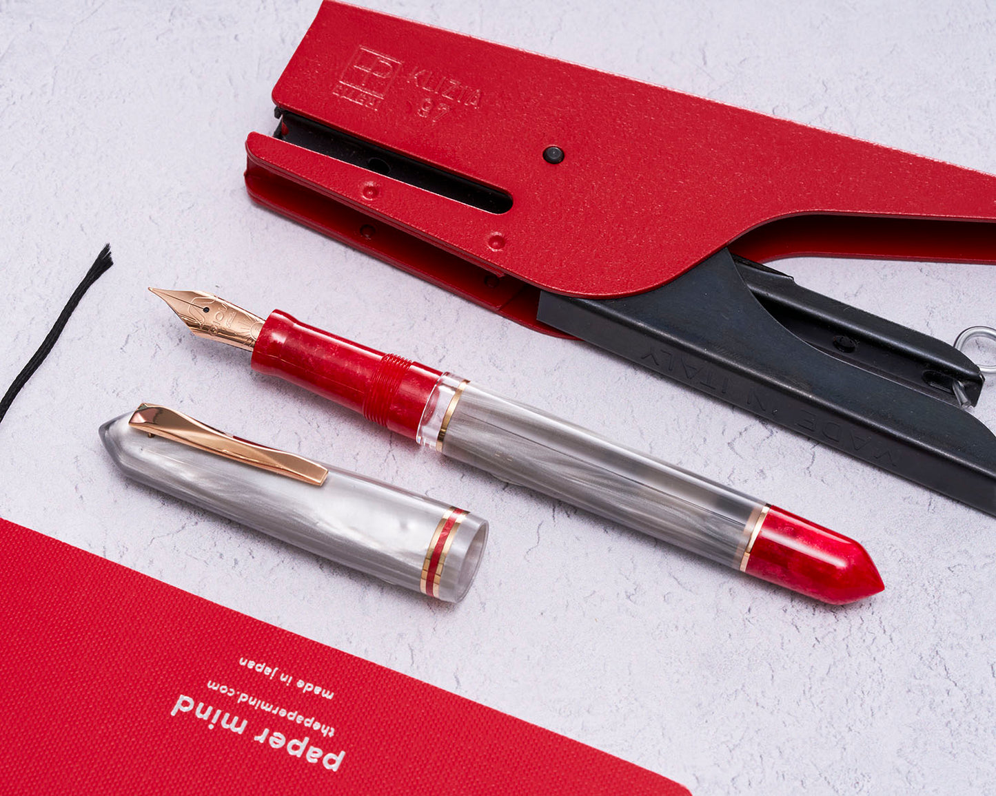 The Paper Mind x Gioia Metis Fountain Pen - Media Vita - Rose Gold Trim Made in Italy lifestyle
