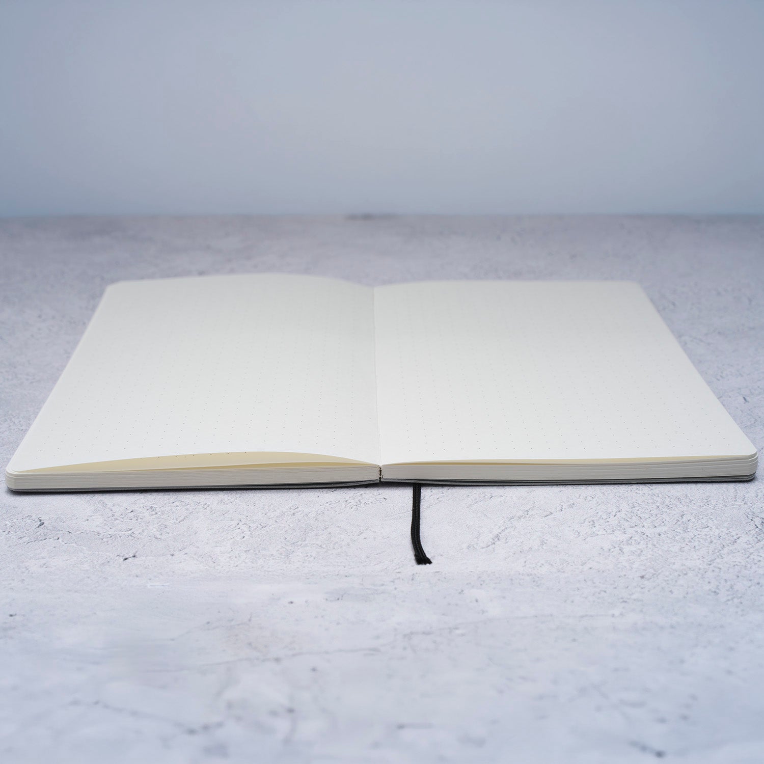 The Paper Mind Meringue Paper Notebook B6 Slim,  Notebook for Fountain Pens, dot grid, laying flat