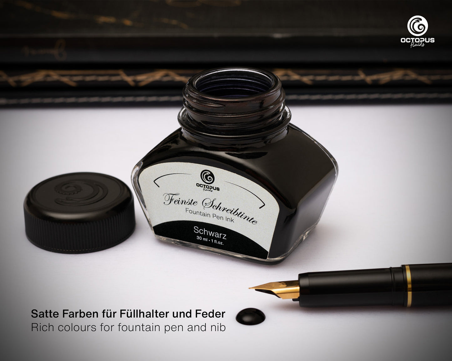 Octopus Fluids Fountain Pen Ink - 30 ml Bottle - Schwarz Black Made in Germany lifestyle