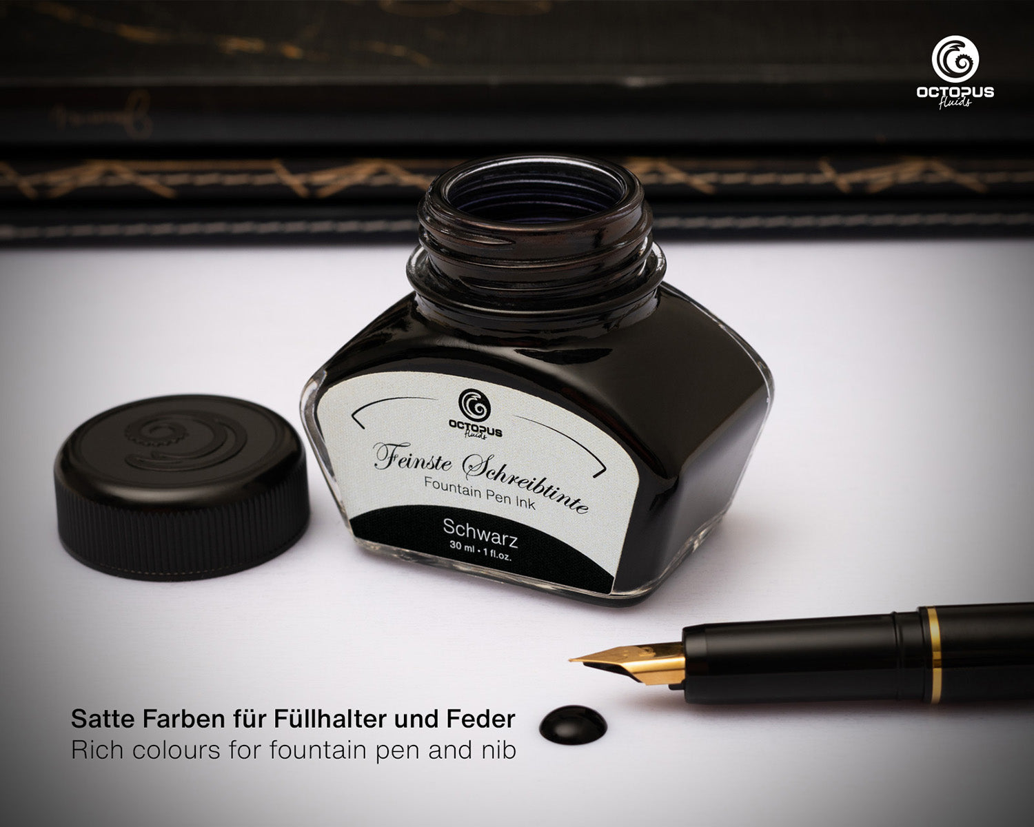 Octopus Fluids Fountain Pen Ink - 30 ml Bottle - Schwarz Black Made in Germany lifestyle