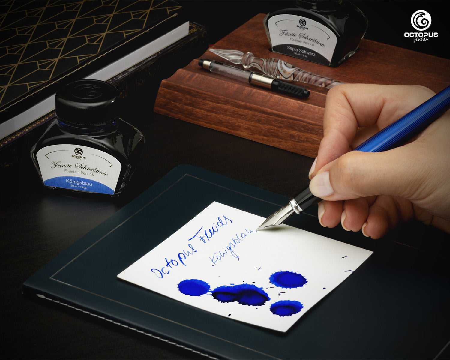Octopus Fluids Fountain Pen Ink - 30 ml Bottle - Königsblau Royal Blue Erasable - Made in Germany writing