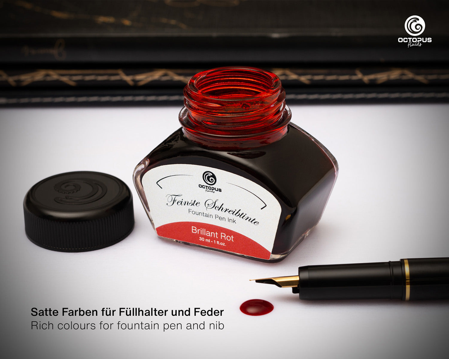 Octopus Fluids Fountain Pen Ink - 30 ml Bottle - Brilliant Rot Red - Made in Germany uncapped
