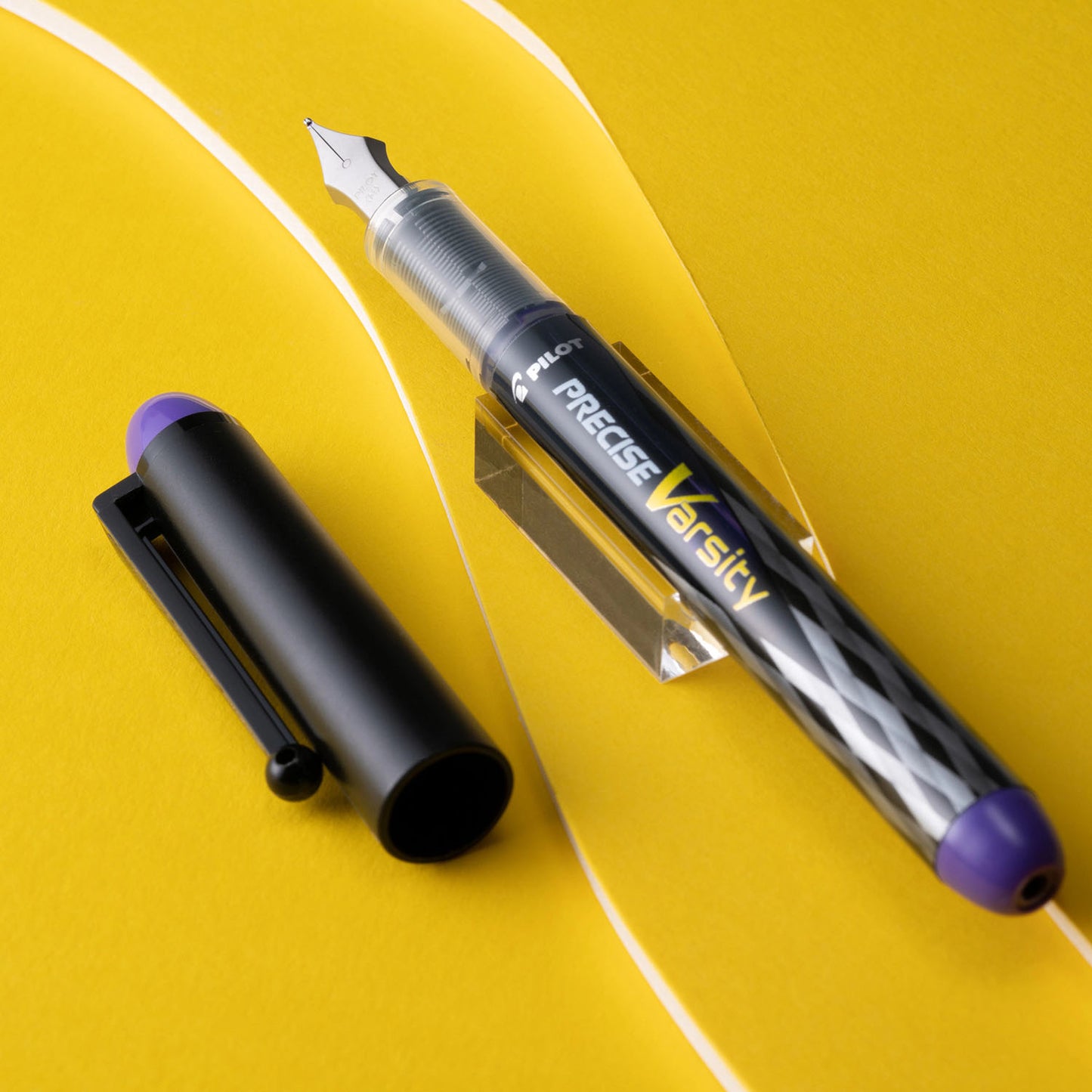 Pilot Varsity Disposable Fountain Pen - Purple yellow