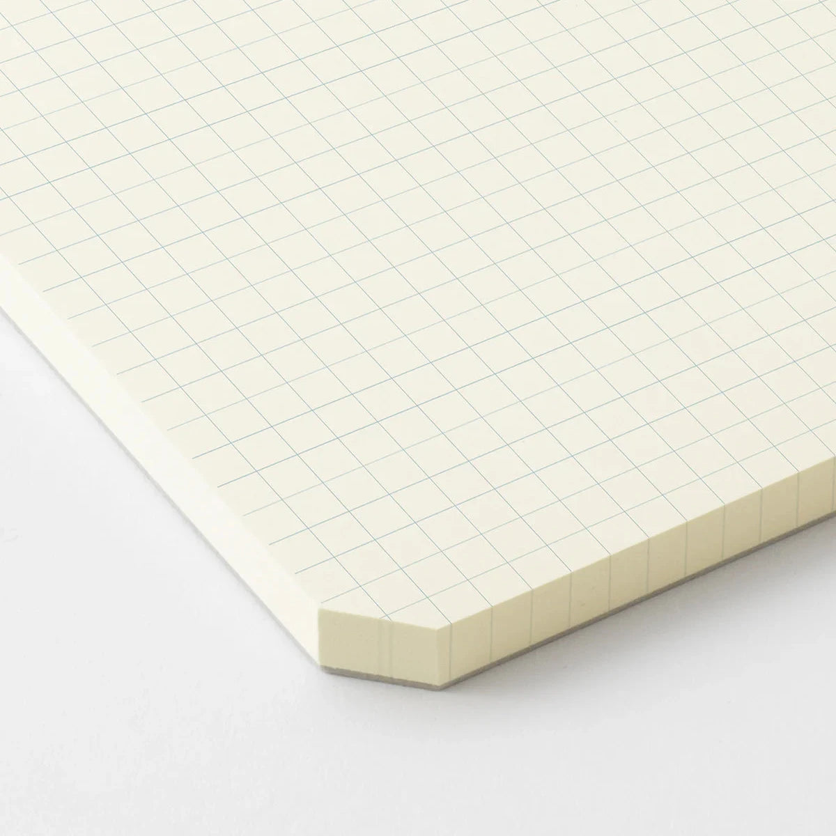 MD Paper Pad - A5 - Grid - Fountain Pen Friendly Paper Made in Japan corner angle