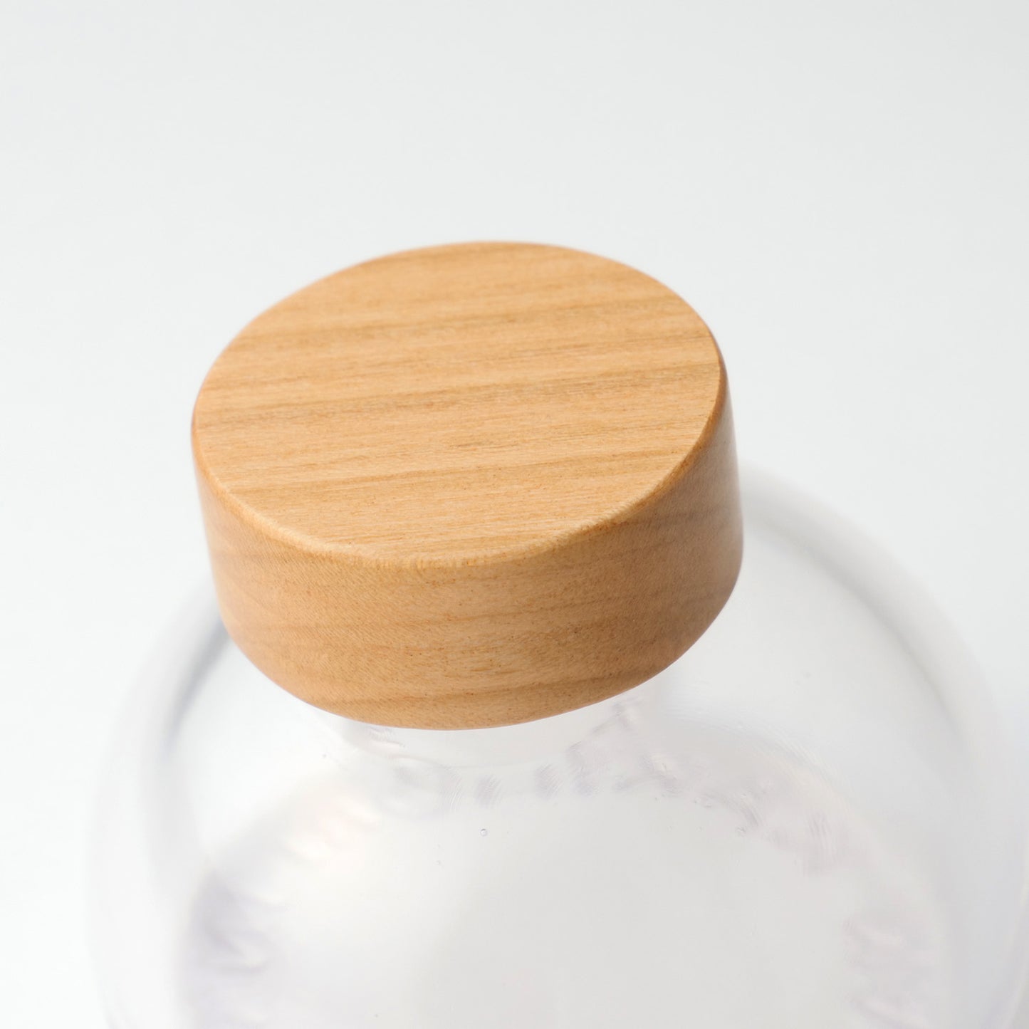 Kakimori Sakura wood bottle cap, kakimori pigment ink bottle cap up close